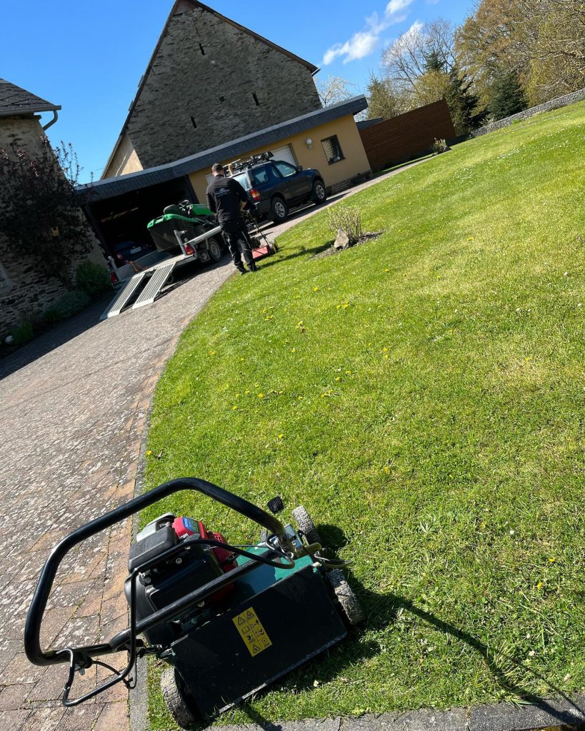 Mäharbeiten - Galabau Kaiser